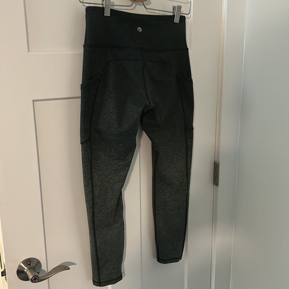 Gradient gray capris - Picture 4 of 5
